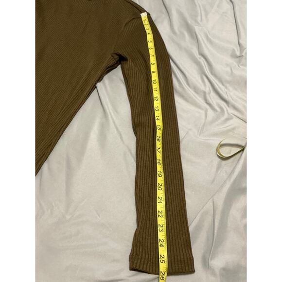 Forever 21 mock neck sweater midi dress featuring asymmetrical button size 2X - Picture 5 of 7